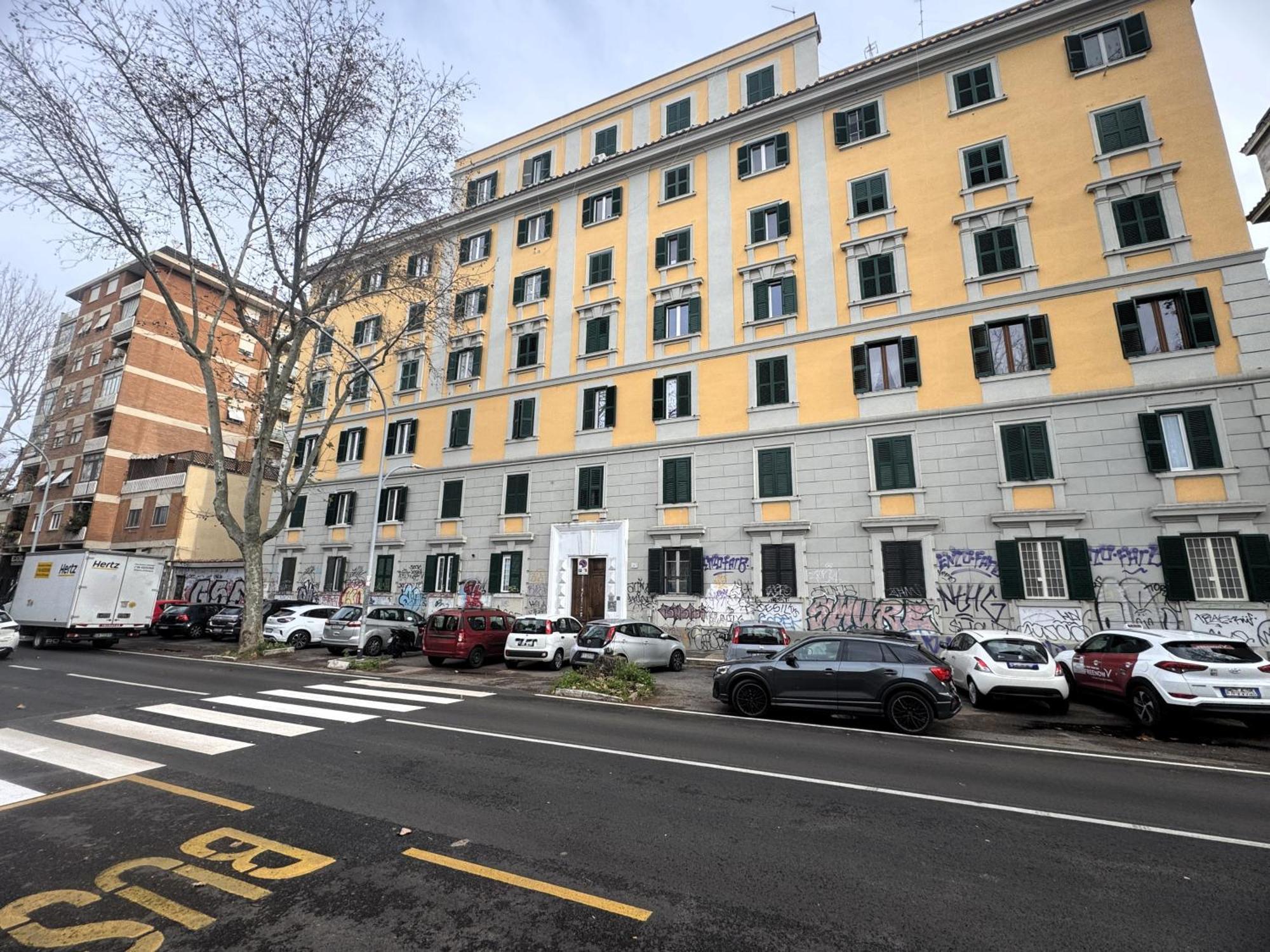 Apartment Rome Ostiense Apartment *
